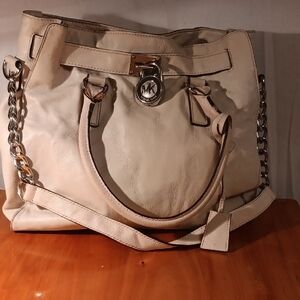 Michaek Kors Cream Purse